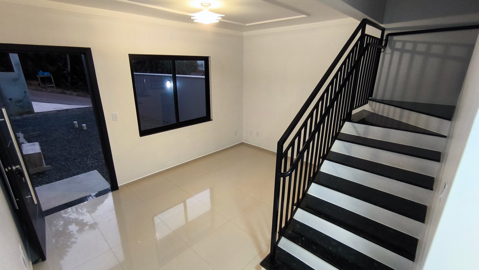 Casa geminada no bairro Progresso